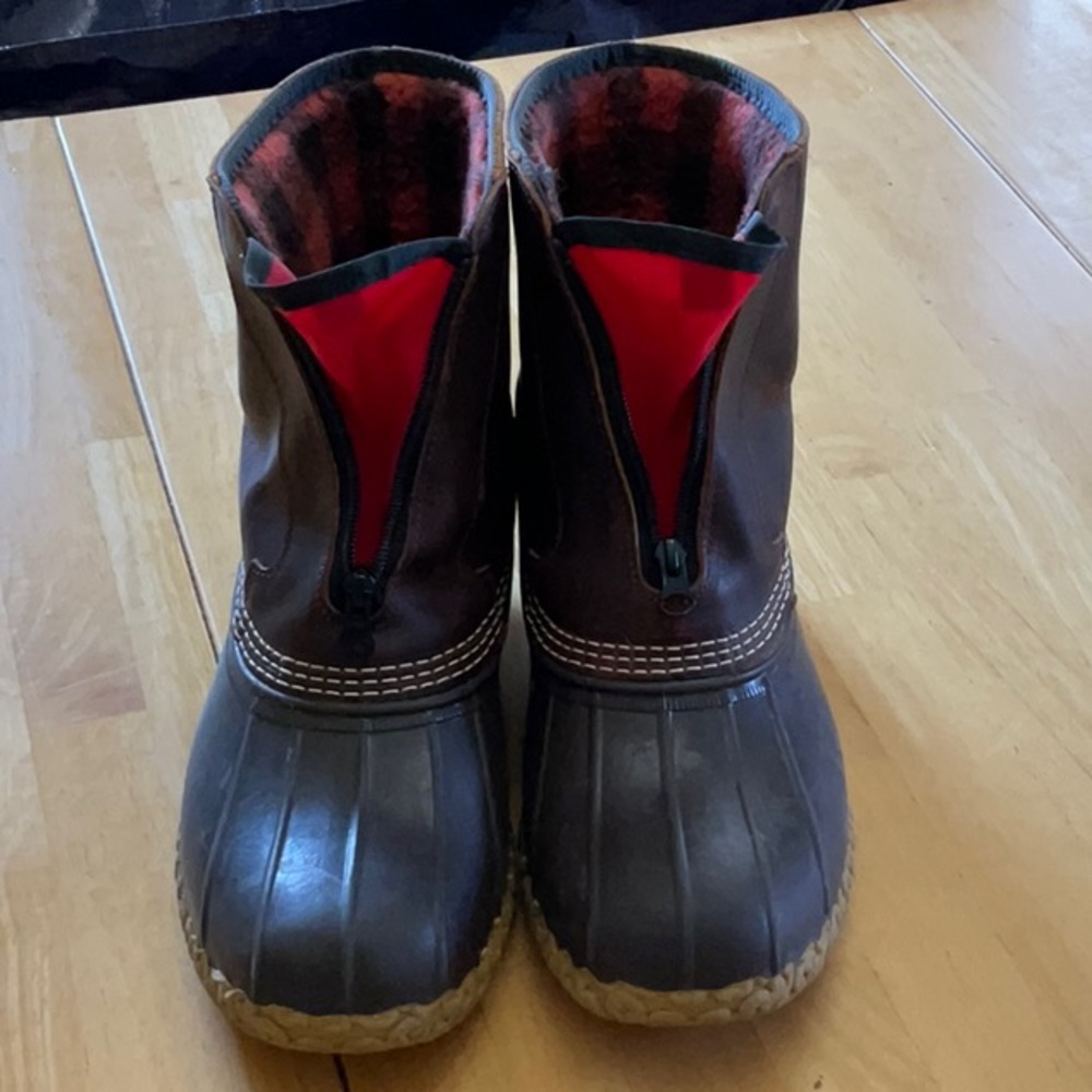 LL Bean BEAN boot. Duck boot